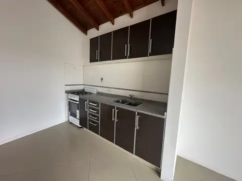 Chile, La lonja, Pilar 100