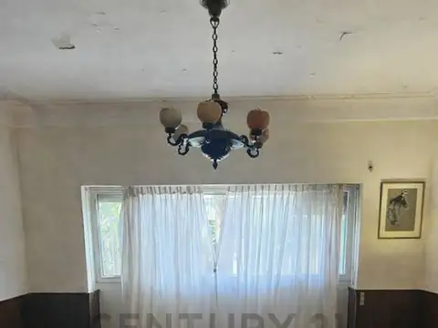 Casa 6 ambientes con 3 baños