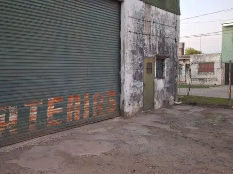 VENTA DE GALPON,DEPOSITO+OFICINA,JOSÉ C PAZ, PATIO