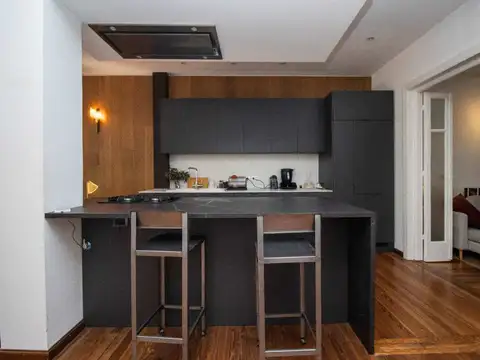 Casa 8 ambientes con 3 baños
