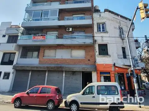 Venta Departamento 1 Dormitorio con Patio Exclusivo - Lourdes
