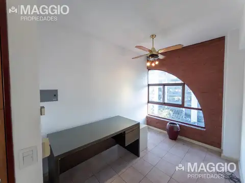 Oficina 3 ambientes con 1 baño