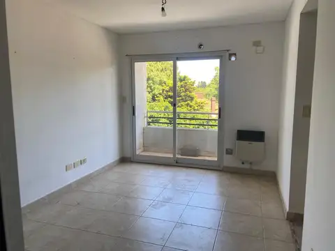 Oficina en Alquiler en Adrogue, $ 400.000