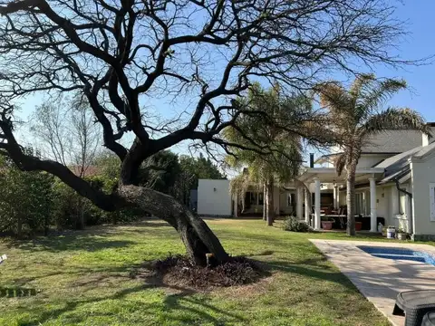 Casa En Country Las Delicias - 1800m2 De Parque. Gran Vista!