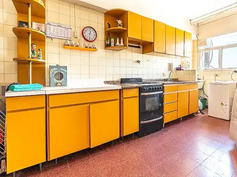 Departamento 4 ambientes con 2 baños