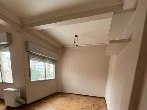 Departamento en  Av.San Martin 1136 Piso 3 - Dpto 141 (Pasaje San Martin) - Ciudad