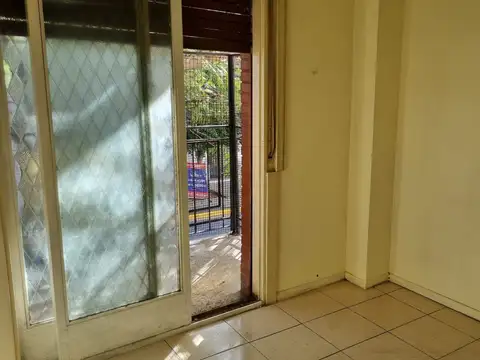 Pavon 3000, Piso 1