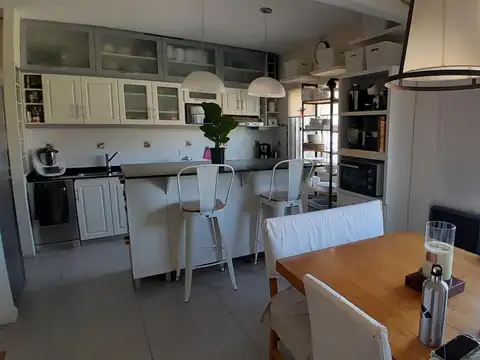 Venta excelente Ph en duplex - 3 dormitorios -