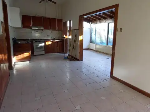 Casa en Venta en Bernal Oeste, USD 85.000