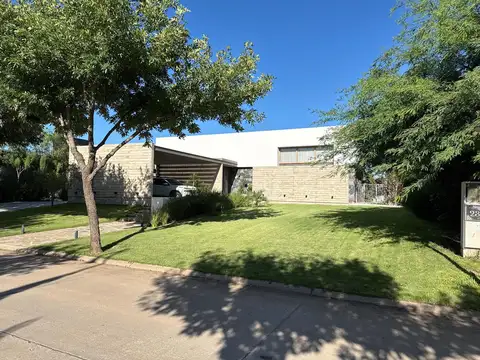 Casa en Venta en Cordoba, USD 930.000