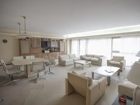 Departamento en Venta de 5 ambientes