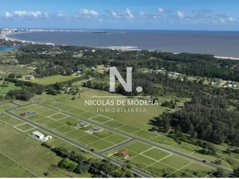 Vende lotes de terreno en el Barrio Privado La Martina