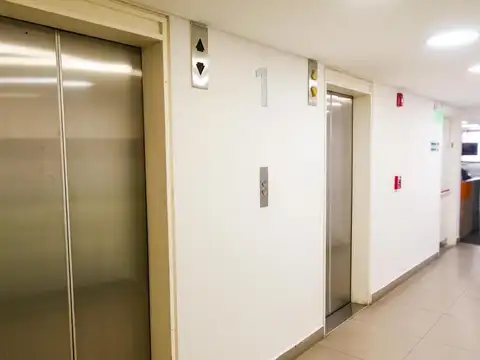 Edificio Corporativo en Block con renta – Microcentro