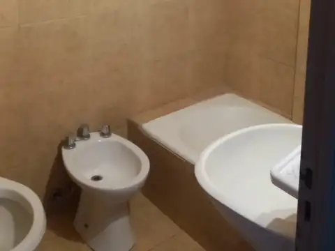 Departamento en Alquiler en Plaza Italia, $ 450.000