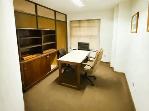 Oficina en Alquiler en Martin, $ 1.000.000