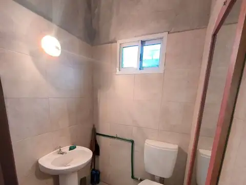 Casa 3 ambientes con 1 baño