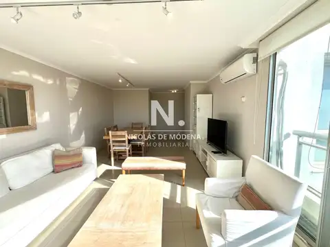 apartamento en venta de 3 dormitorios 3 baños, zona shopping, punta del este