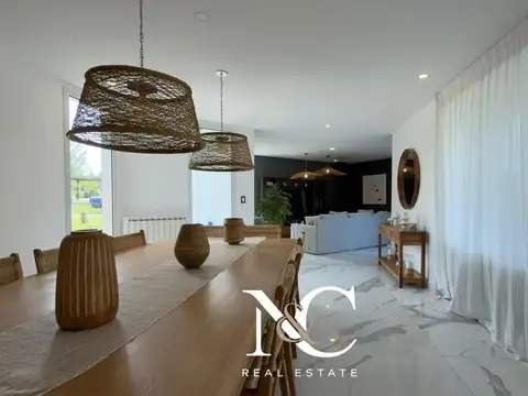 Casa en Alquiler Temporal con 1 cochera