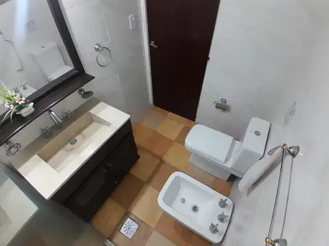 Casa en Venta con 6 cocheras