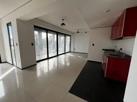 Hipolito Yrigoyen 074 , Piso 2
