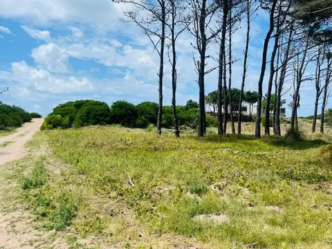 Terreno en Venta en Villarobles, USD 130.000