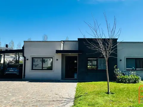 Av. Honorio Pueyrredon 5500 78