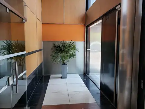 Oficina 4 ambientes con 3 baños