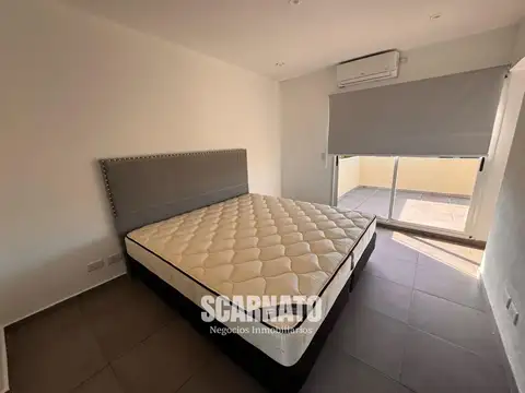 Casa en Alquiler Temporal con 5 cocheras