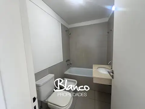 Departamento en Alquiler con 2 cocheras