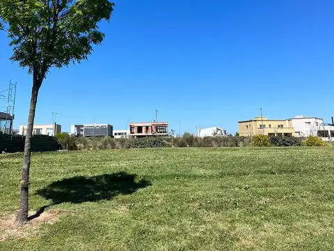 Terreno en Venta de 821,0 m2