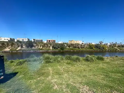 Costas - Puertos del Lago - Escobar