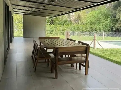 Casa en Venta en excluisvo Barrio La Arboleda, Benavidez Tigre