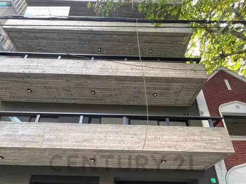 Amplia Cochera Cubierta en Edificio a Estrenar - Flores Norte
