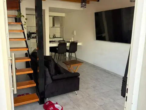 Depto Tipo Casa en Venta de 2 ambientes