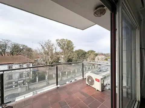 VENTA MONOAMBIENTE APTO PROFESIONAL BALCÓN  FRENTE