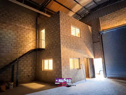 Galpon en Alquiler 42,70  mts Fondo