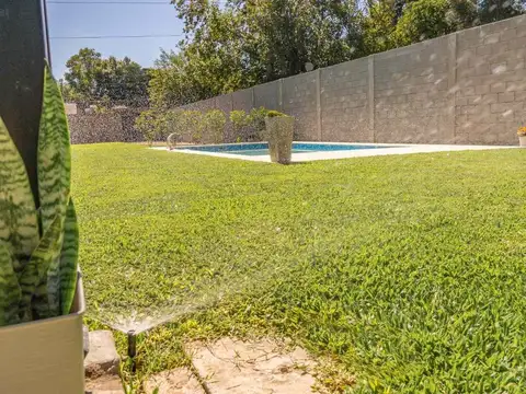 TERRENO CON MEJORAS EN VENTA EN BURZACO