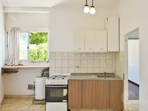Venta Dpto 2 amb con escritorio en el Corazón de Parque Chás