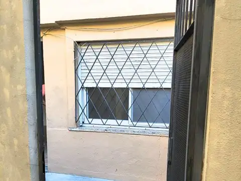 Depto Tipo Casa en Alquiler de 2 ambientes