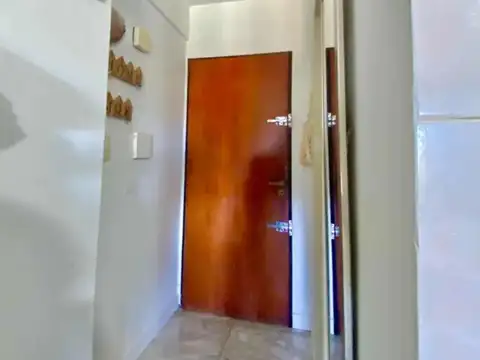 OPORTUNIDAD Duplex Remodelado 3 Amb en Country Boca Raton