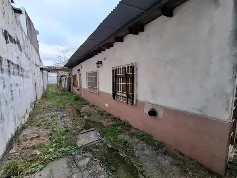Casa 3 ambientes con 1 baño