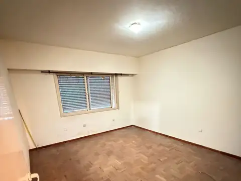 Casa en Alquiler con 1 cochera