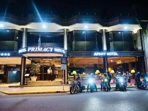 Hotel de 12 pisos a la venta zona macrocentro