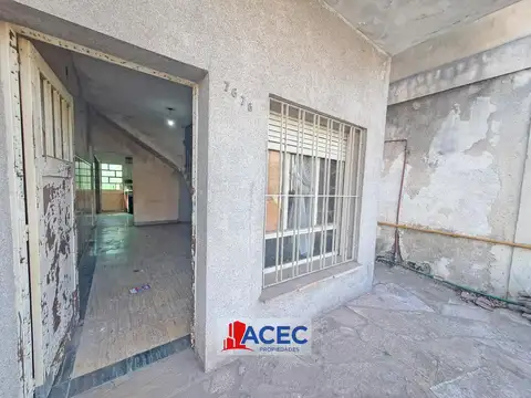 Casa 5 ambientes con 2 baños