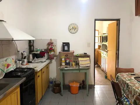 CASA MULTIFAMILIAR DE FIN DE SEMANA CON JARDIN