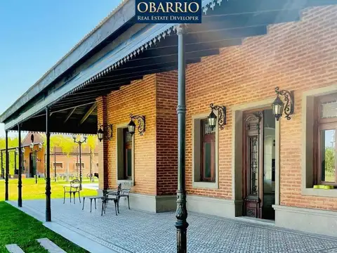  Casa en venta Estancia Benquerencia sobre chacra de 2 hectáreas 