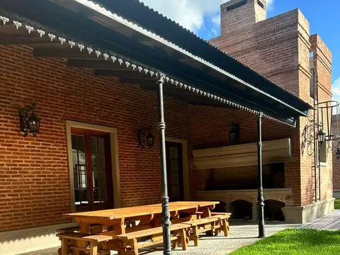 Casa en Venta en Estancia Benquerencia Farm Club, USD 850.000