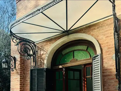 Casa en venta Estancia Benquerencia sobre chacra de 2 hectáreas