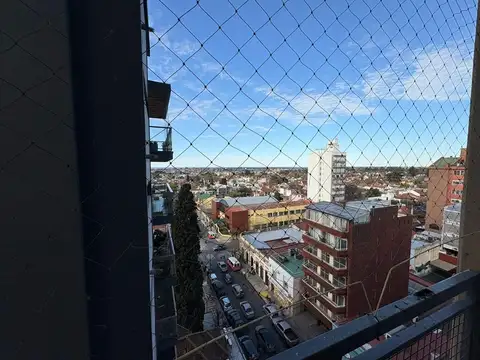 Avenida Rivadavia 400, Piso 8°