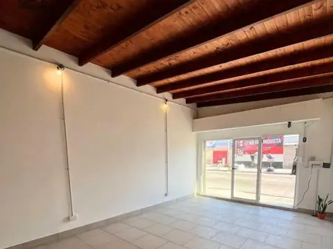 Local en Alquiler en Gerli, $ 850.000